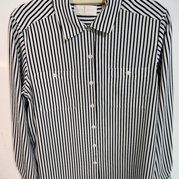 Liz Claiborne Tops - Womens black and white stripe blouse, size 10